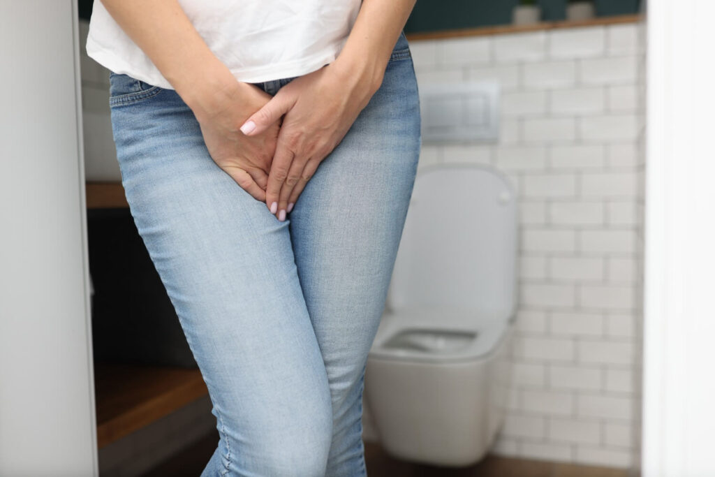 10 causes of uti | holding urine in bladder