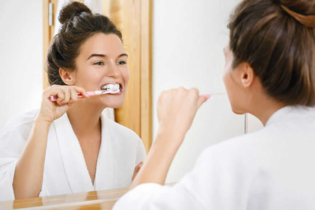 oral hygiene to prevent horizontal bone loss