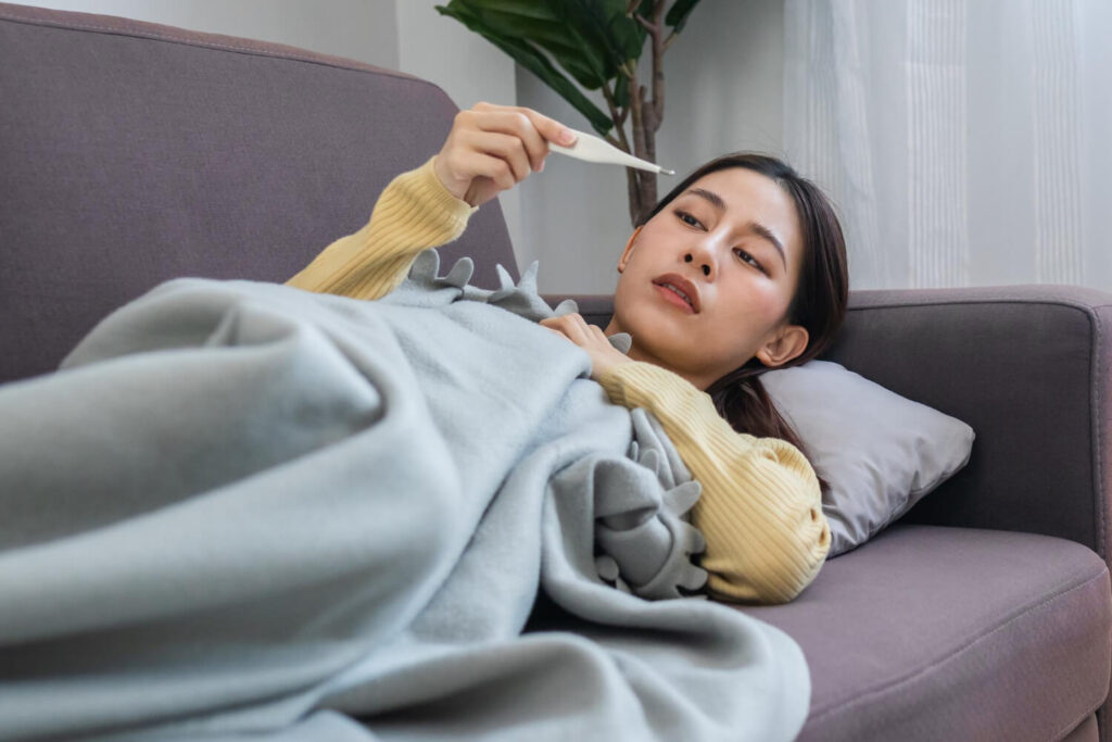 mild fever - hepatitis a symptoms