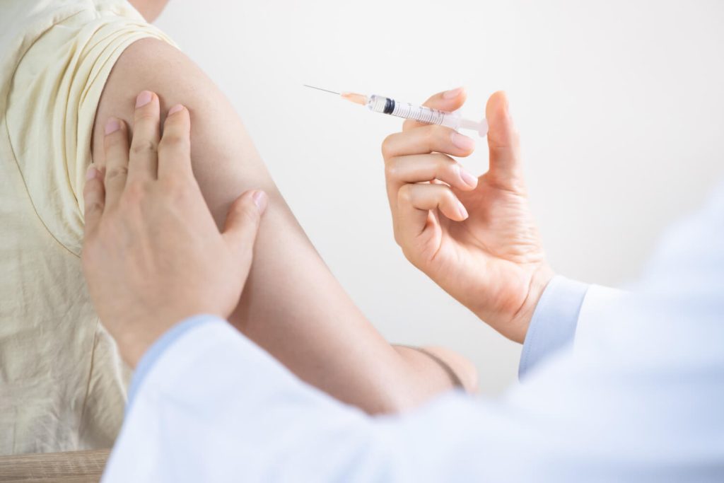 drug administration of flu vaccine