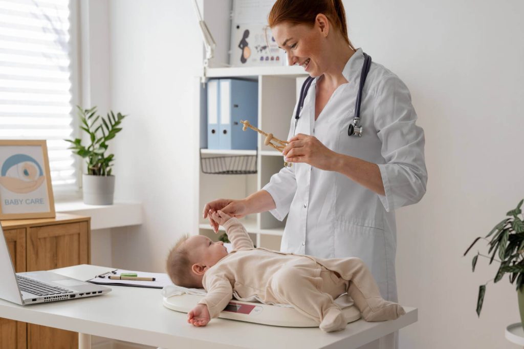 pediatrician - doktor para sa bakuna ng bata